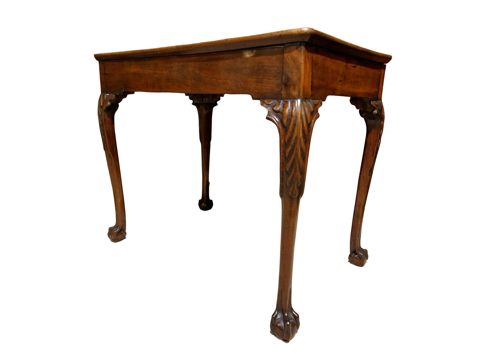 Irish Mahogany Silver Table (1 of 5) Irish Mahogany Silver Table (1 of 5)