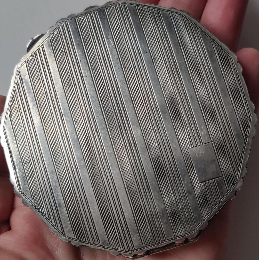 Solid 900 Silver Loose Powder Compact Large Size Continental 1930s-1940s (1 of 13)