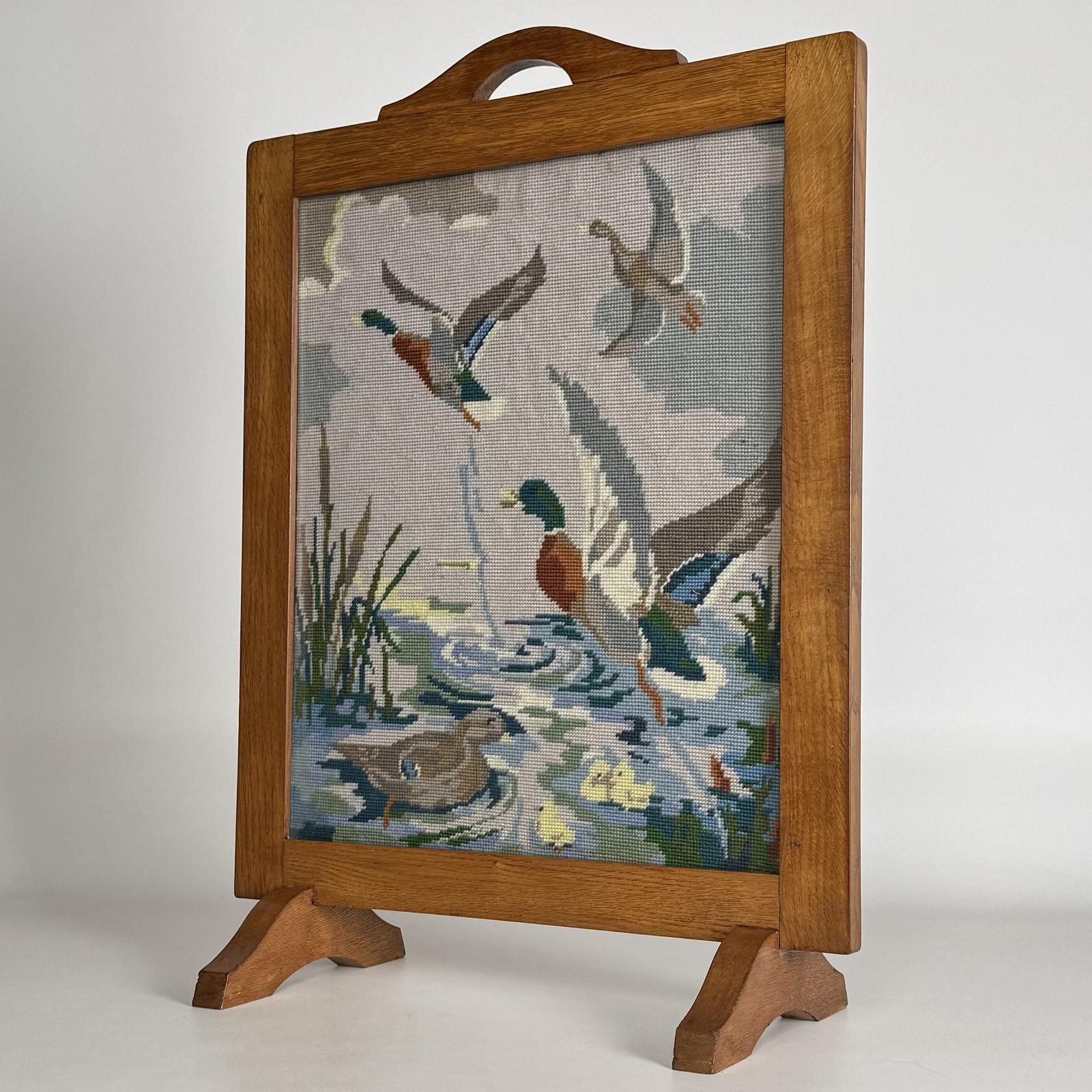 Antique 20th Century Decorative Tapestry Fire Screen In Oak (1 of 10)