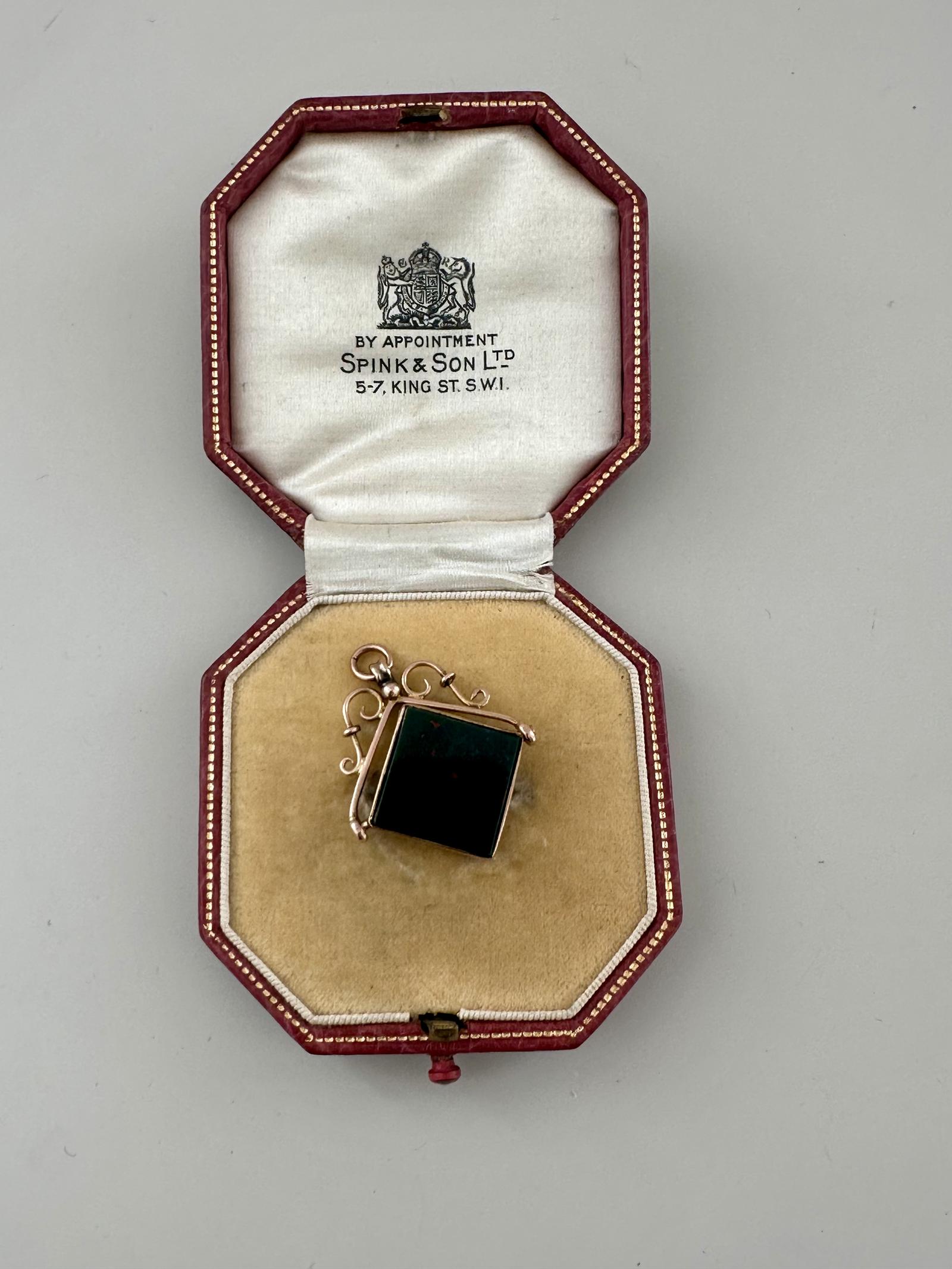 9 ct Rose Gold Bloodstone and Carnelian Rotating Pendant (1 of 10)