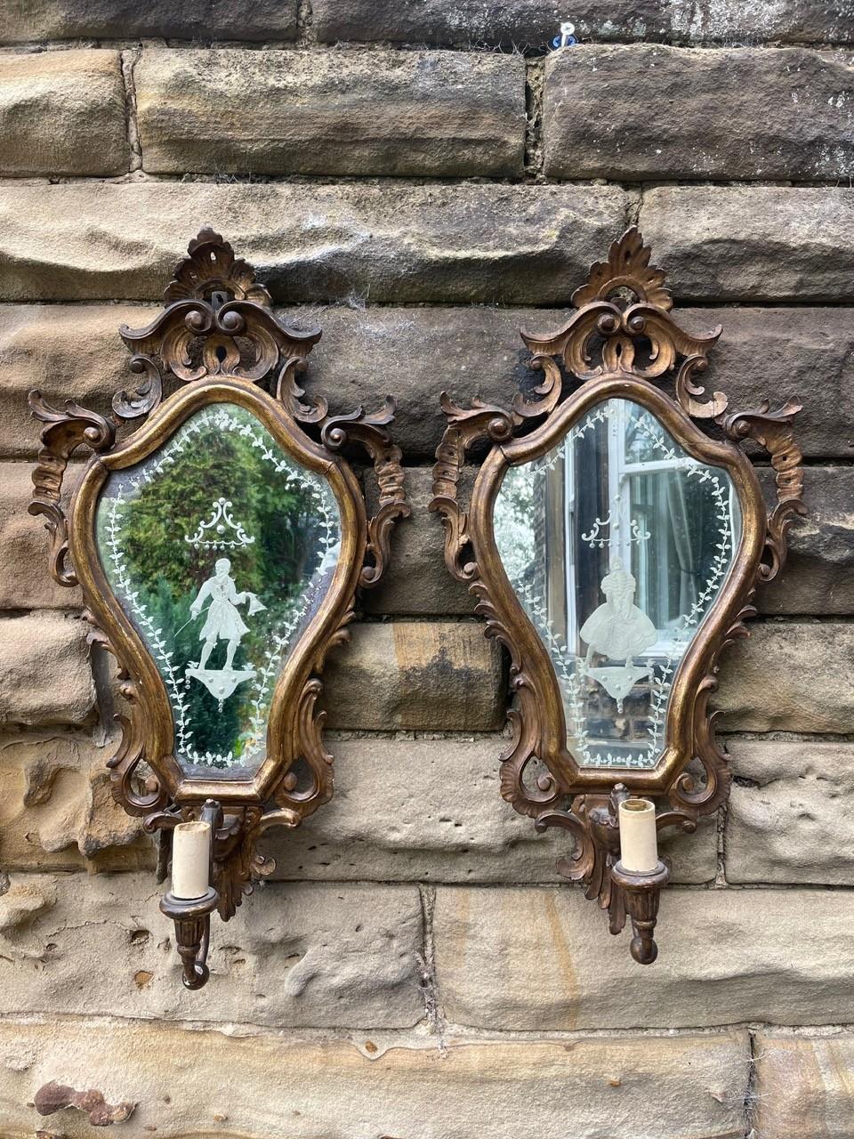 Pair Antique Gilt Wood Mirrored Wall Lights (1 of 17)