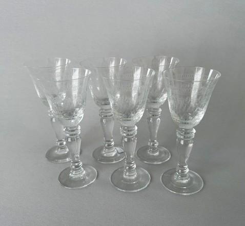 Charming Set of 6 Etched Liqueur Glasses (1 of 4)