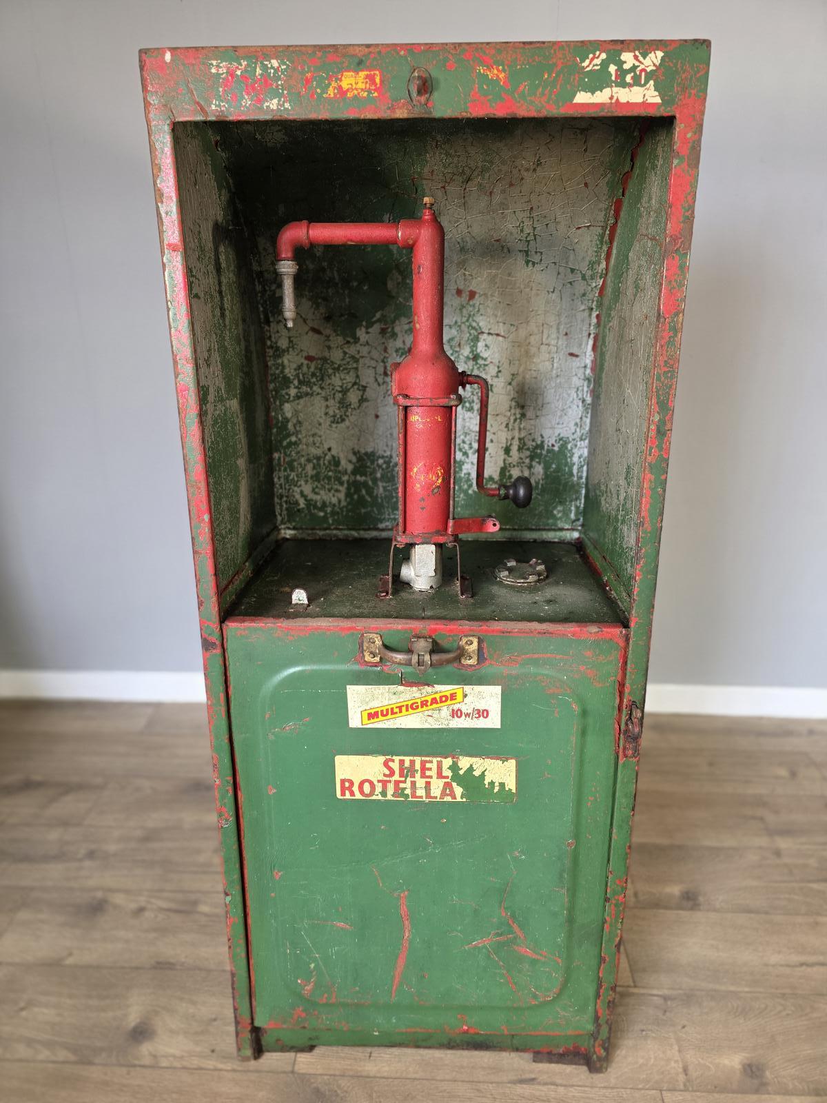 1950s Shell Oil Pump/dispenser Cabinet (1 of 10)