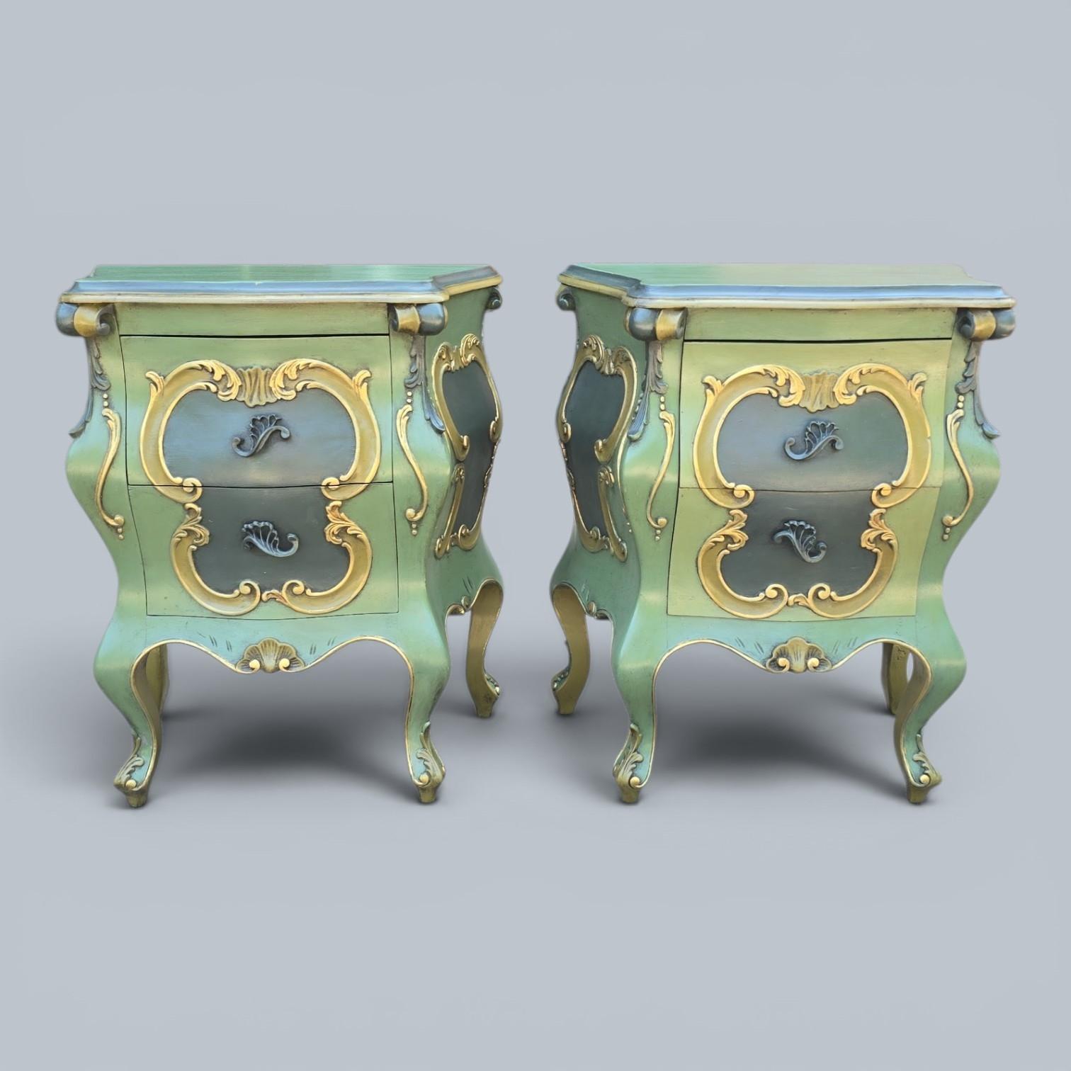 Fine Pair French Painted Bedside Chests of Drawers (1 of 8) Fine Pair French Painted Bedside Chests of Drawers (1 of 8)