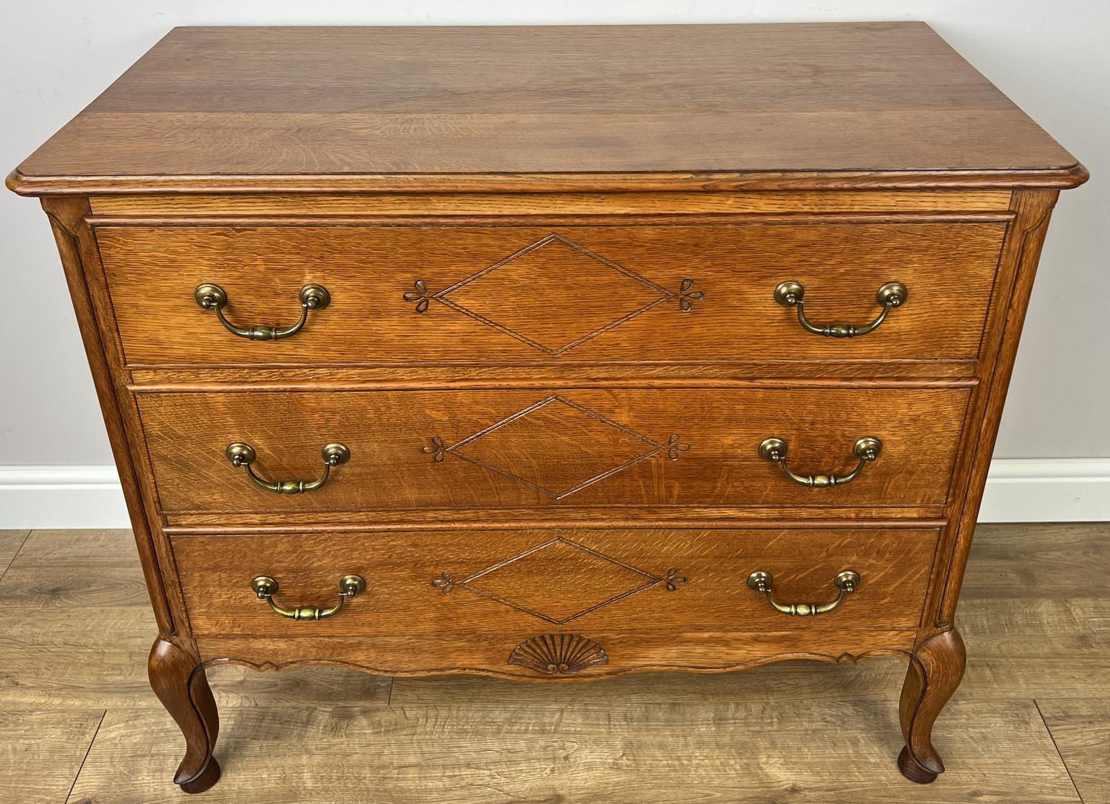 Chest of Drawers Vintage French Style Oak 3 Drawers Carved Cabinet (1 of 12) Chest of Drawers Vintage French Style Oak 3 Drawers Carved Cabinet (1 of 12)