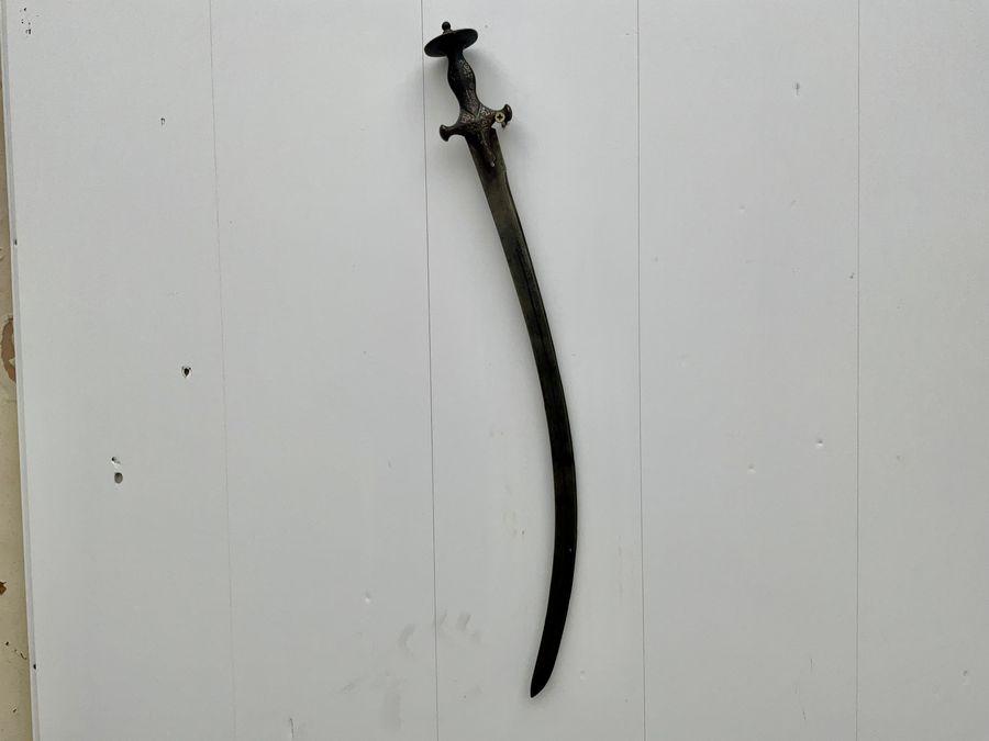 Tulwar 18th Century Sword (1 of 12)