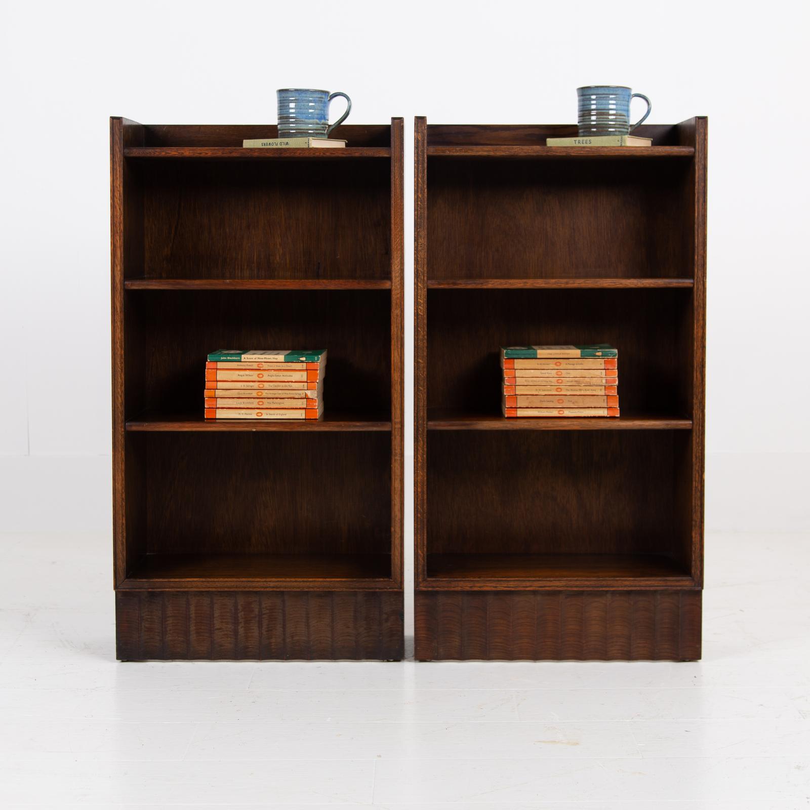 Handsome Pair Of Oak Bookcases C1930 (1 of 15) Handsome Pair Of Oak Bookcases C1930 (1 of 15)