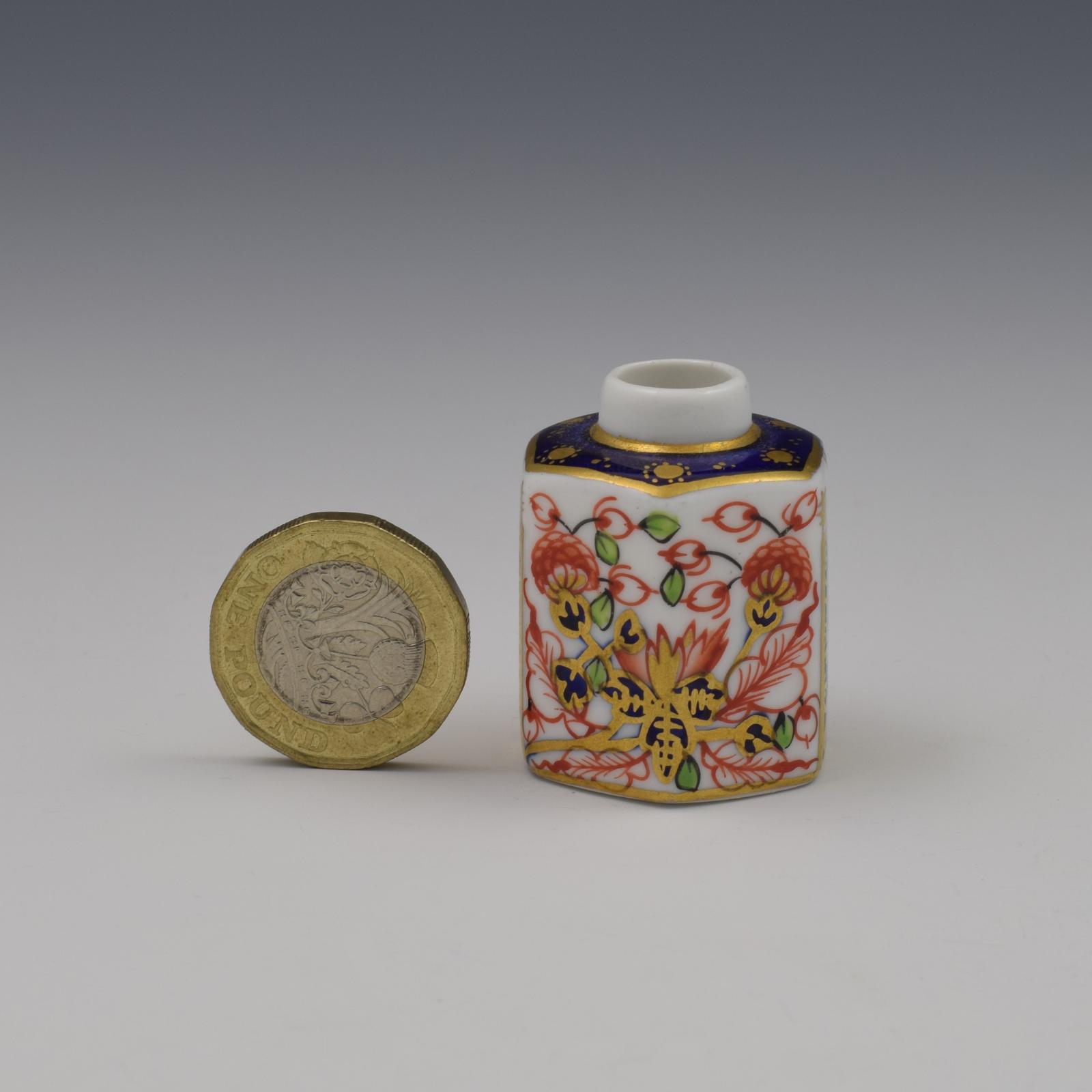 Edwardian Royal Crown Derby Miniature Tea Canister Witches Imari Pattern 6299 (1 of 6)
