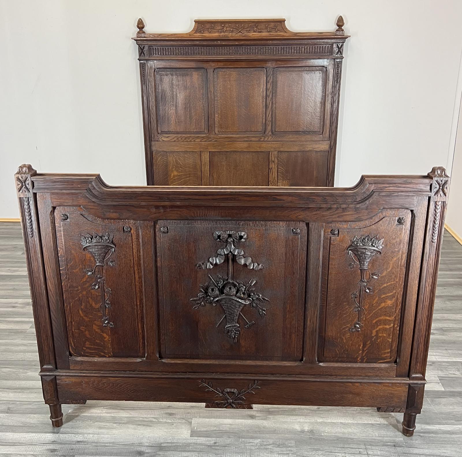 Amazing Rare Carved French Antique Double Bed (1 of 14) Amazing Rare Carved French Antique Double Bed (1 of 14)