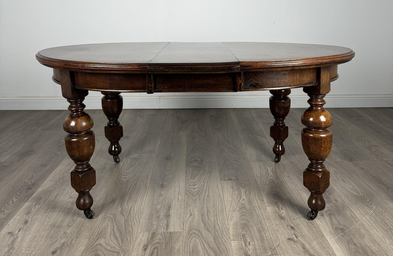 20th Century Dining Table in Oak (1 of 8) 20th Century Dining Table in Oak (1 of 8)