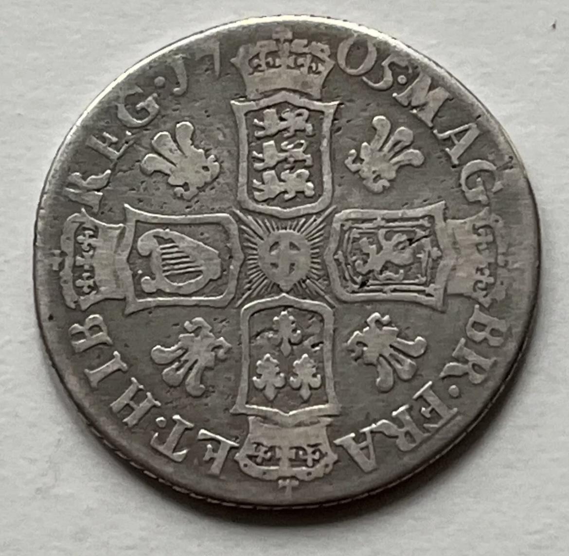 Queen Anne - 1705 Silver Shilling - Plumes in Angles (1 of 11)