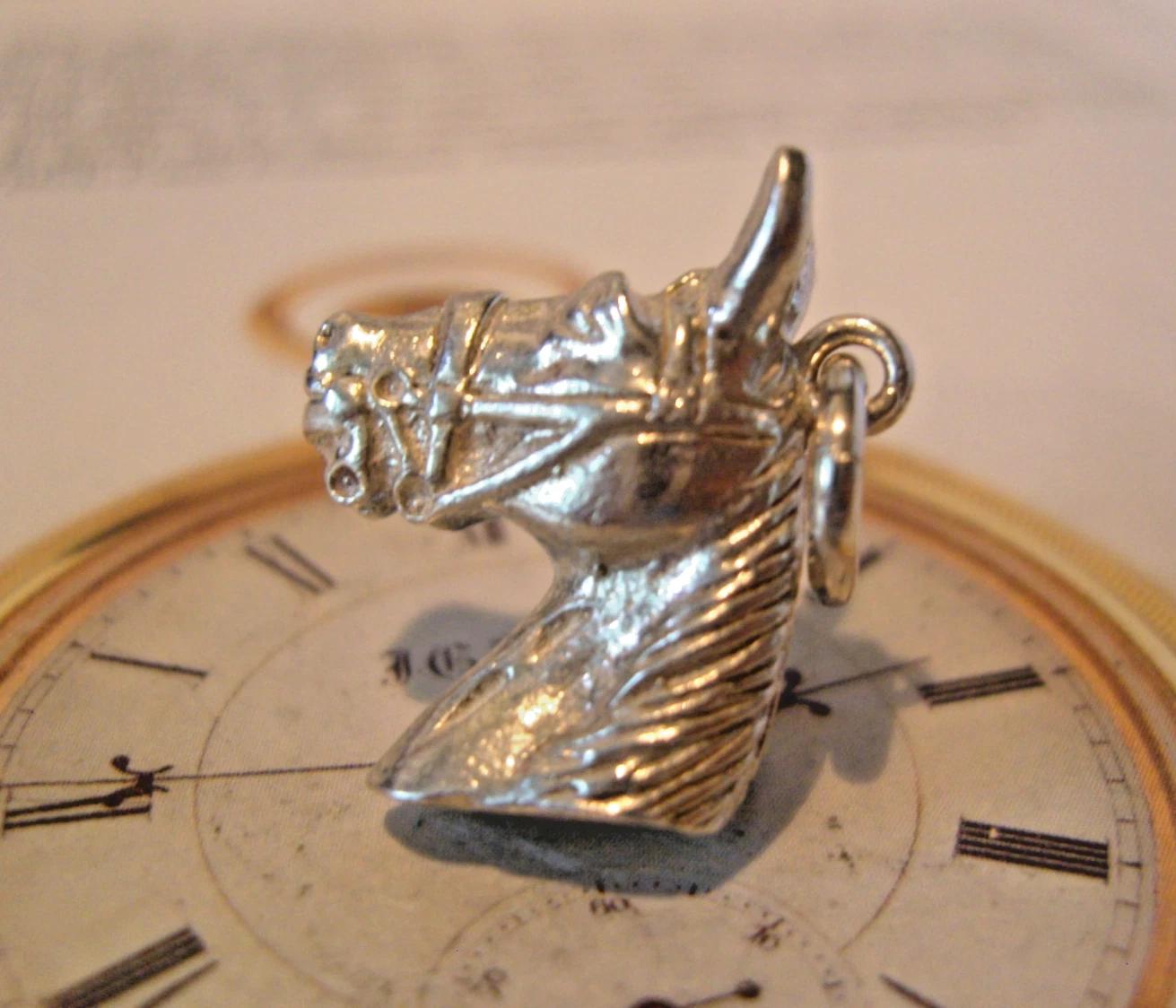 Pocket Watch Chain Silver Horse Head Fob Pendant Vintage 1960s Heavy 7.5g (1 of 7) Pocket Watch Chain Silver Horse Head Fob Pendant Vintage 1960s Heavy 7.5g (1 of 7)