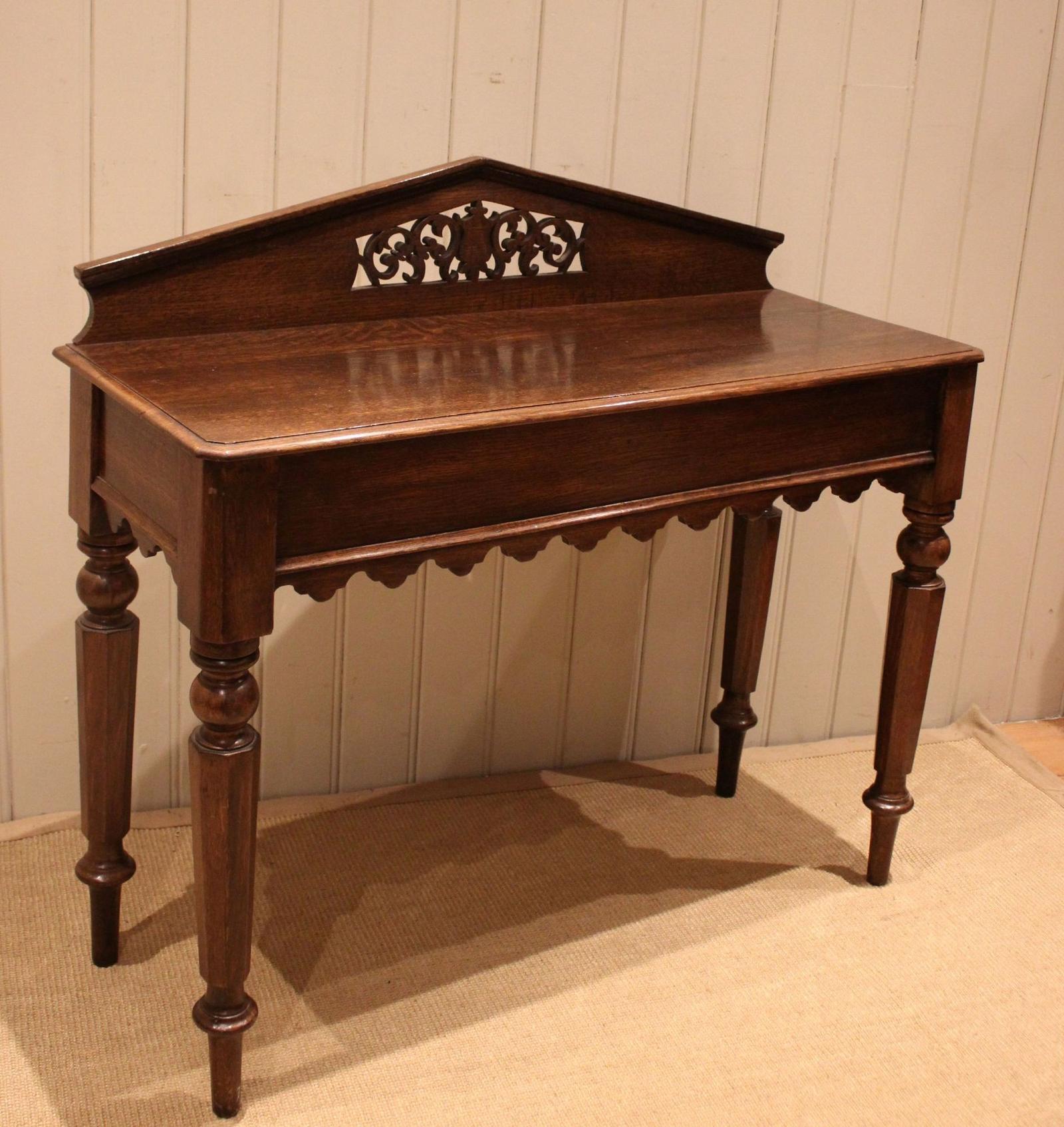 Late 19th Century Oak Hall Table (1 of 11) Late 19th Century Oak Hall Table (1 of 11)