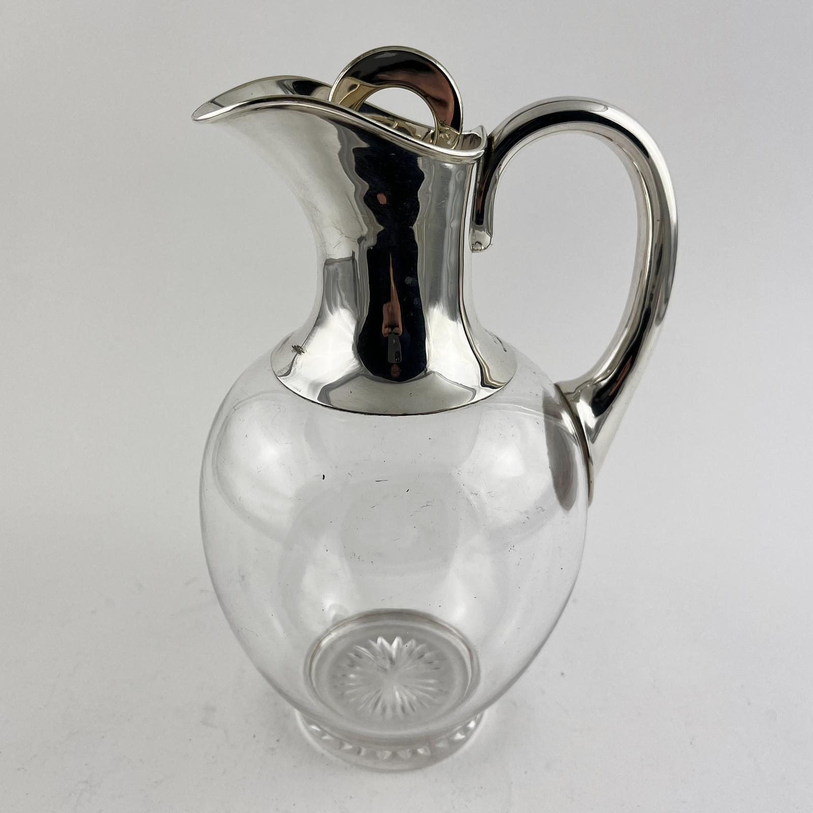 Stylish Plain Victorian Silver Plated Claret Jug (1 of 6)