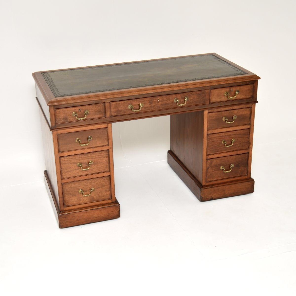 Antique Victorian Walnut Leather Top Pedestal Desk (1 of 11) Antique Victorian Walnut Leather Top Pedestal Desk (1 of 11)