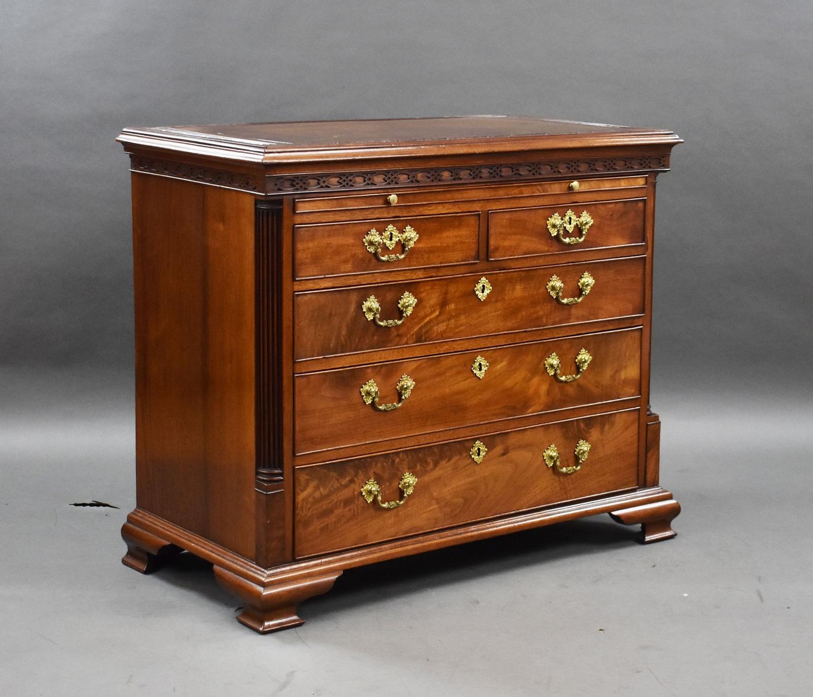 George III Walnut Chest of Drawers (1 of 5)