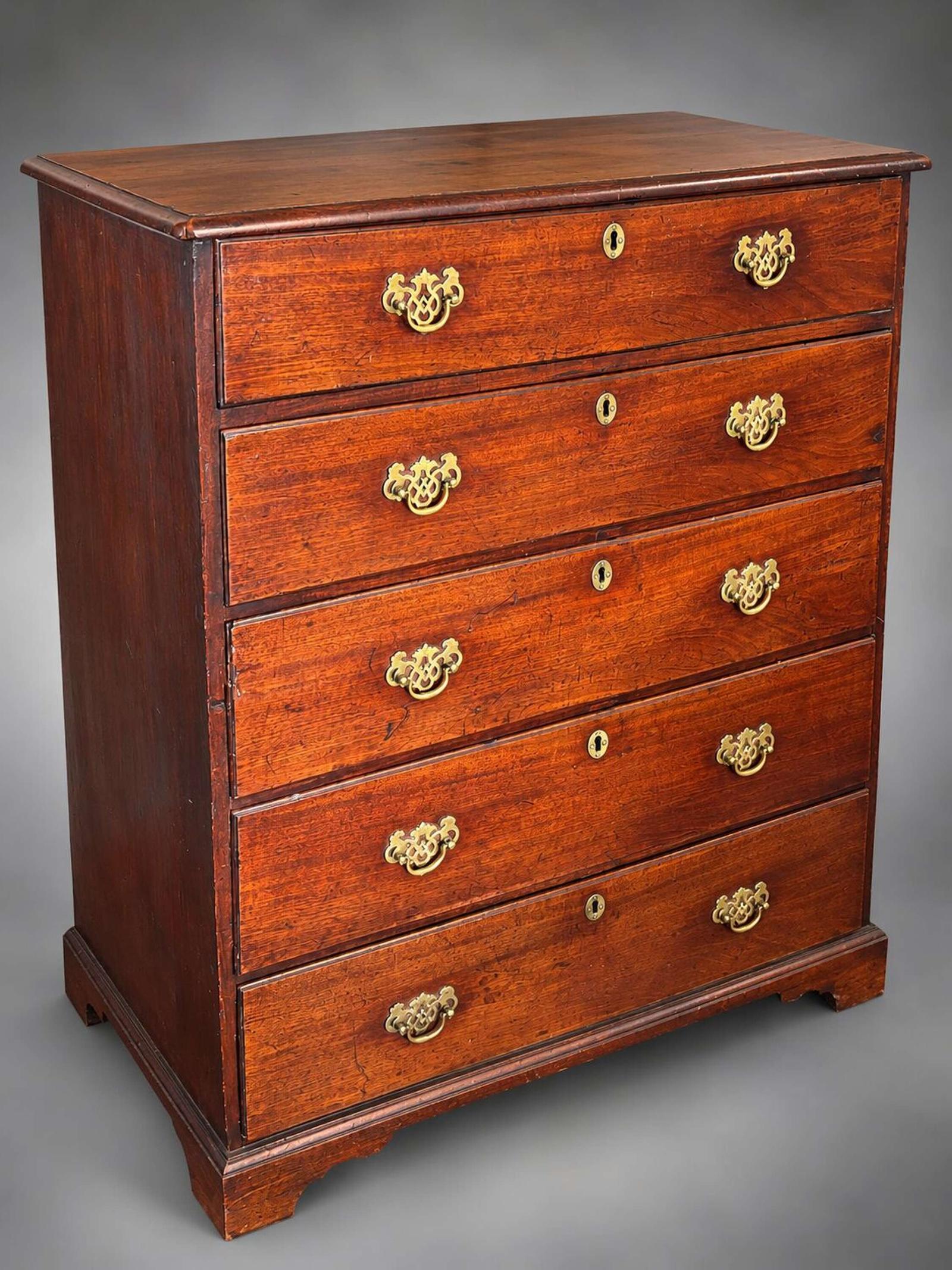 Georgian Mahogany Chest of Drawers (1 of 3) Georgian Mahogany Chest of Drawers (1 of 3)