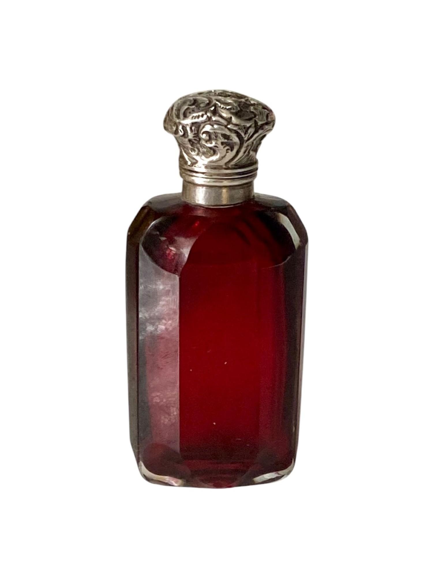 Antique Ruby Red Perfume Scent Bottle Silver Lid Circa 1880 (1 of 9) Antique Ruby Red Perfume Scent Bottle Silver Lid Circa 1880 (1 of 9)