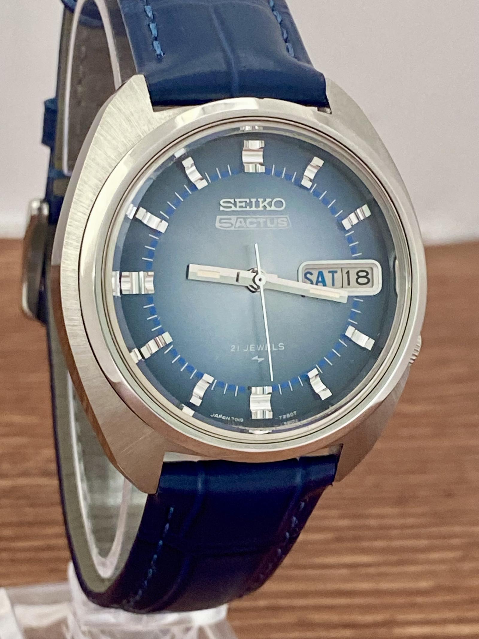 Vintage Seiko 5 Actus 7019-7210 Blue SERVICED, January 1974 (1 of 18) Vintage Seiko 5 Actus 7019-7210 Blue SERVICED, January 1974 (1 of 18)