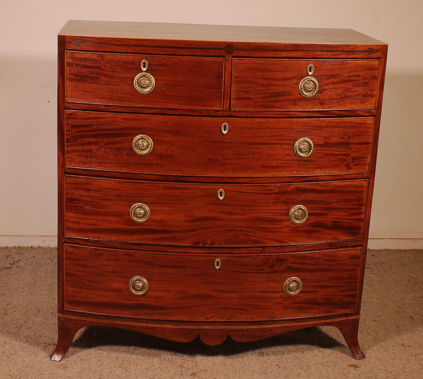 Regency Period Bowfront Chest Of Drawers Circa 1800 With Inlays (1 of 13) Regency Period Bowfront Chest Of Drawers Circa 1800 With Inlays (1 of 13)
