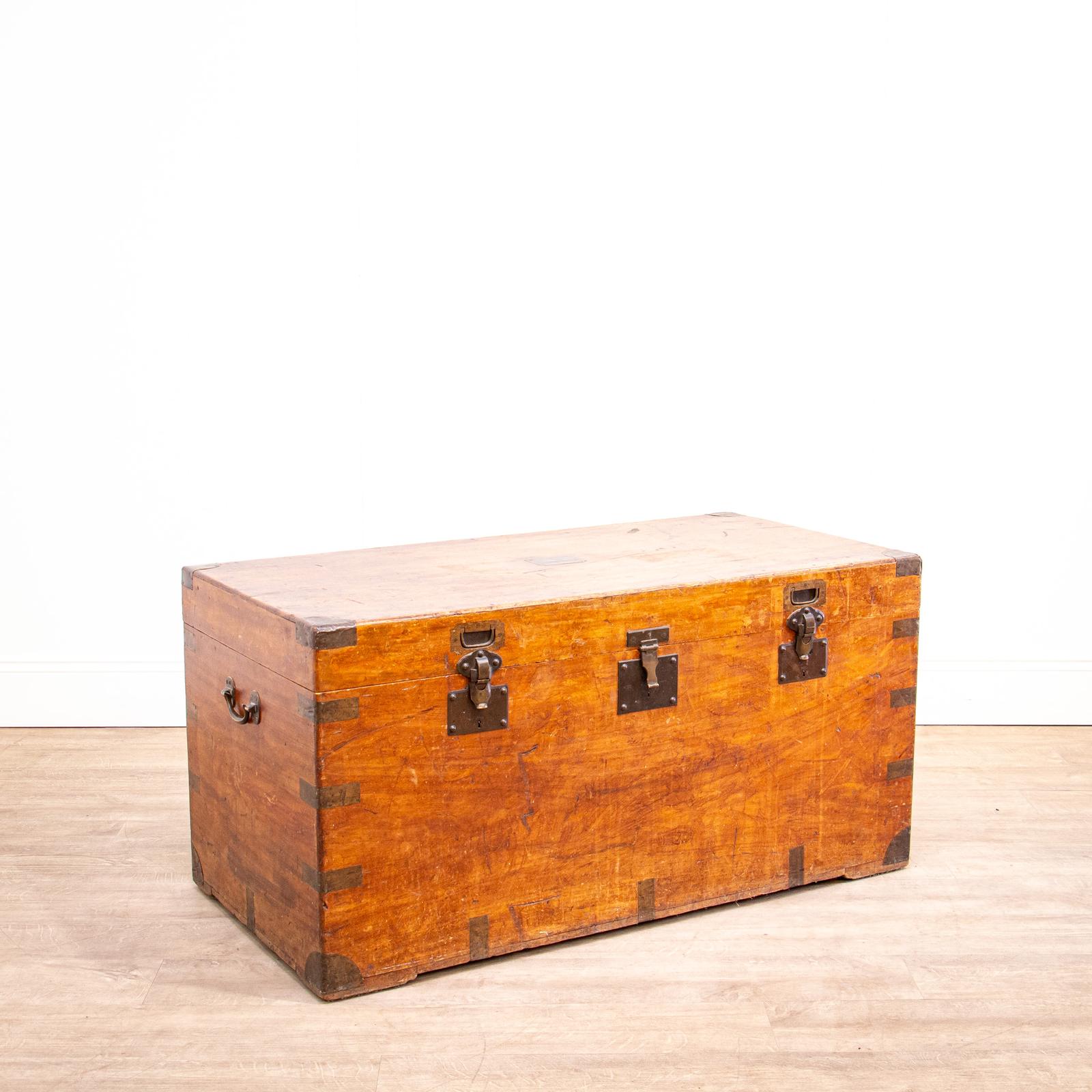 Large Brass Bound Camphor Wood Chest (1 of 14) Large Brass Bound Camphor Wood Chest (1 of 14)