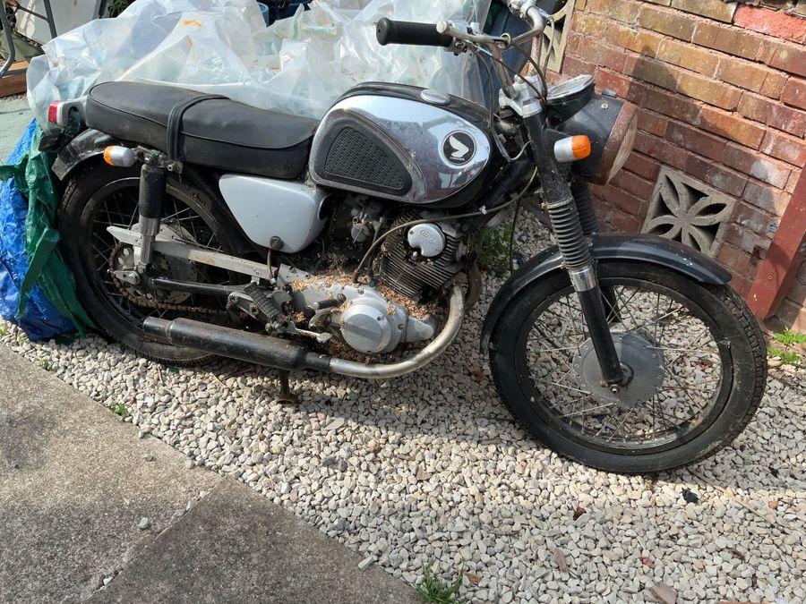 Honda 350 Motorcycle 1963 (1 of 8) Honda 350 Motorcycle 1963 (1 of 8)