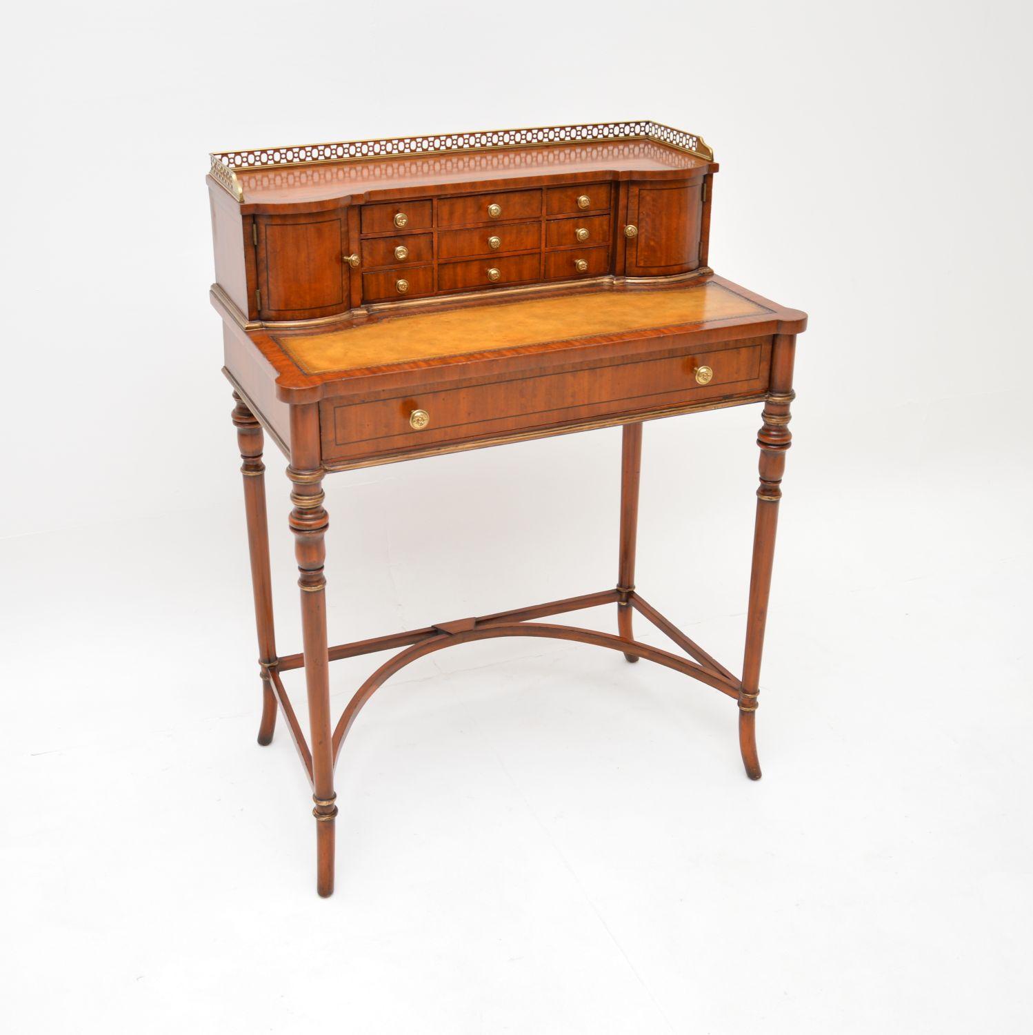 Sheraton Style Mahogany & Leather Writing Table / Escritoire (1 of 8) Sheraton Style Mahogany & Leather Writing Table / Escritoire (1 of 8)