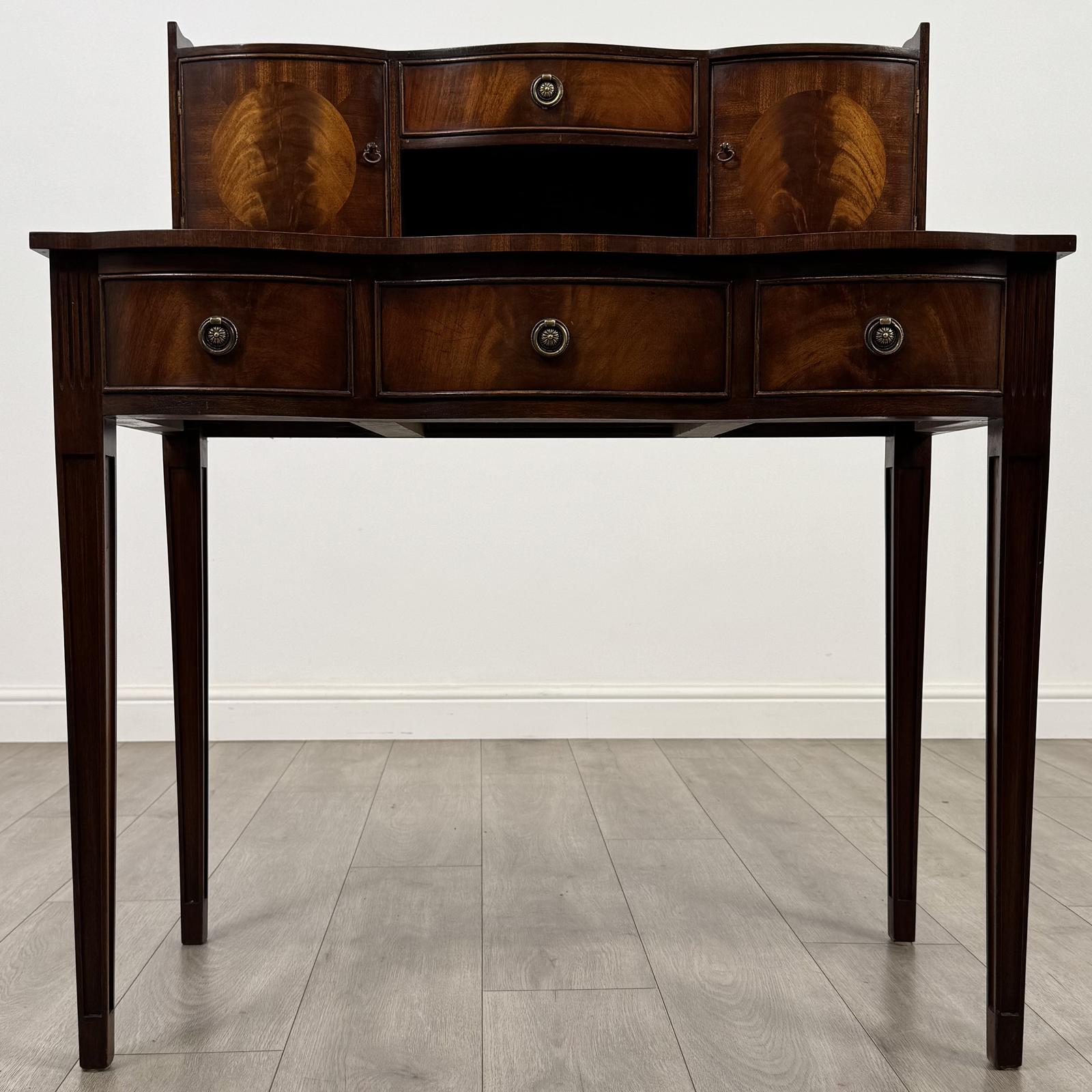 Antique 20th Century Writing Table in Mahogany (1 of 13)