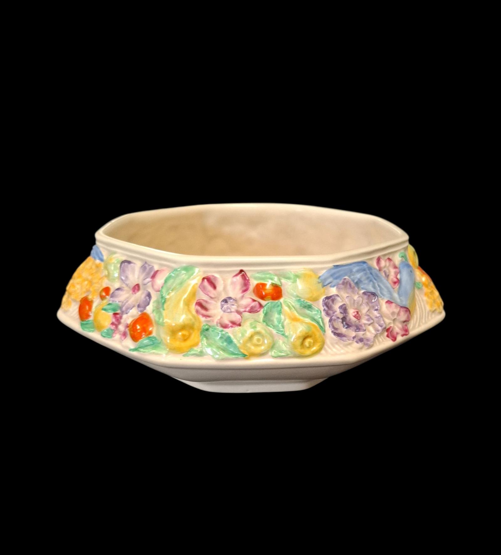 Scarce Clarice Cliff Earthenware Octagonal Fruit Bowl (1 of 3) Scarce Clarice Cliff Earthenware Octagonal Fruit Bowl (1 of 3)