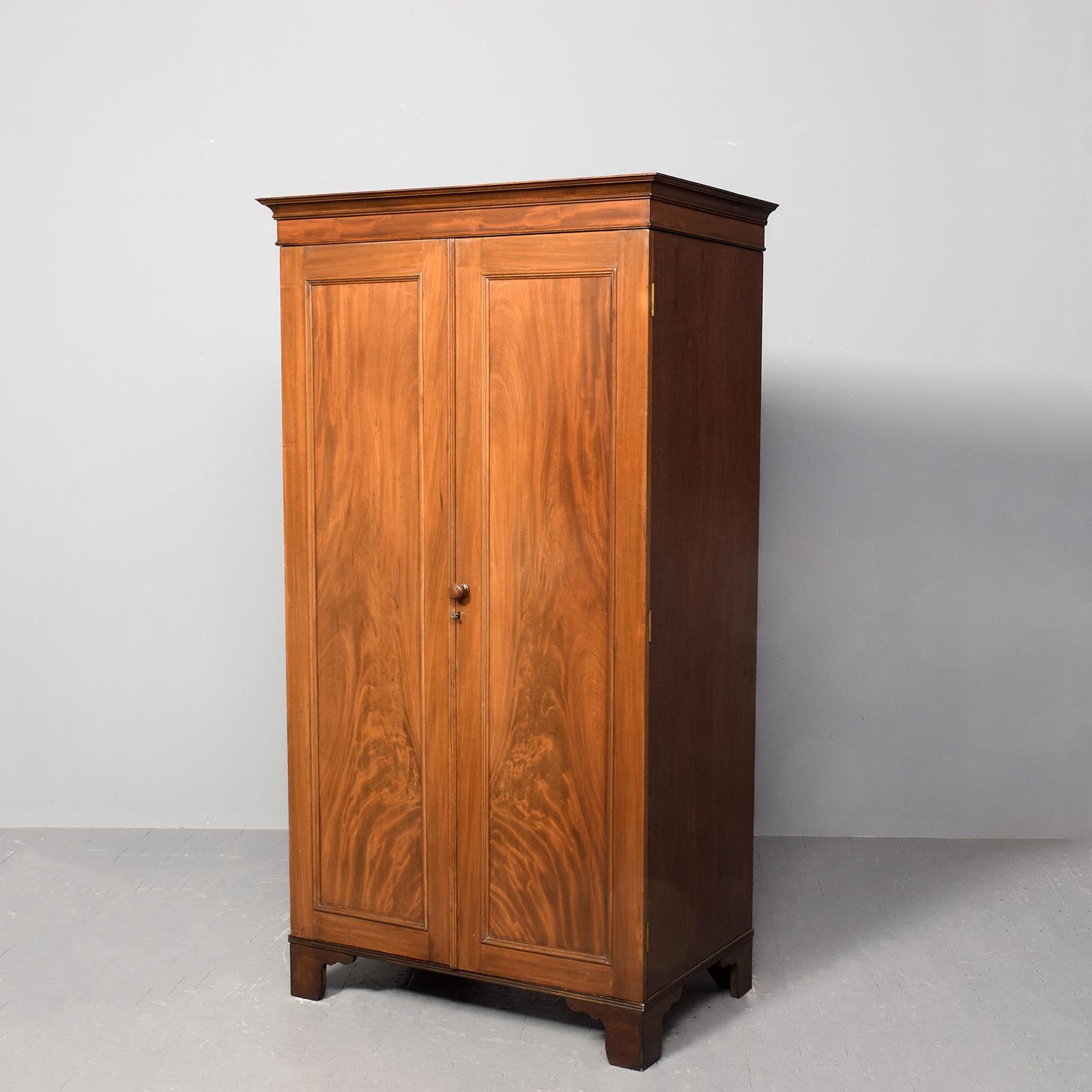 Mahogany Two-door Robe of Desirable Proportions (1 of 8) Mahogany Two-door Robe of Desirable Proportions (1 of 8)