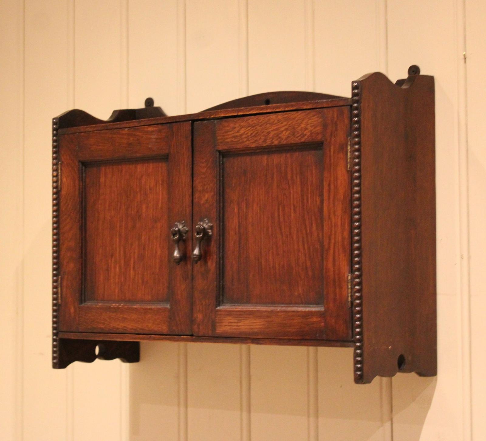 Oak Two Door Wall Cabinet (1 of 10)