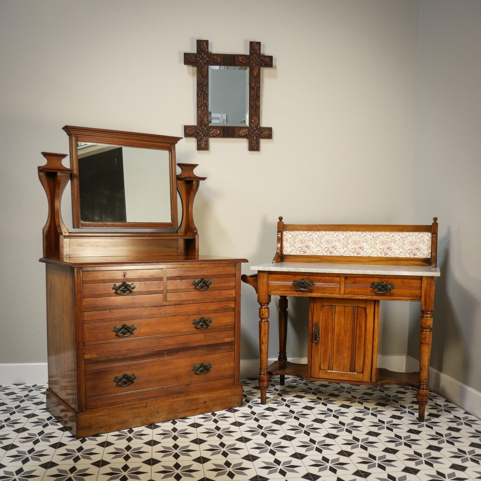 Edwardian Dressing Table and Marble Top Wash Stand by Thomas Edwards and Sons (1 of 32)