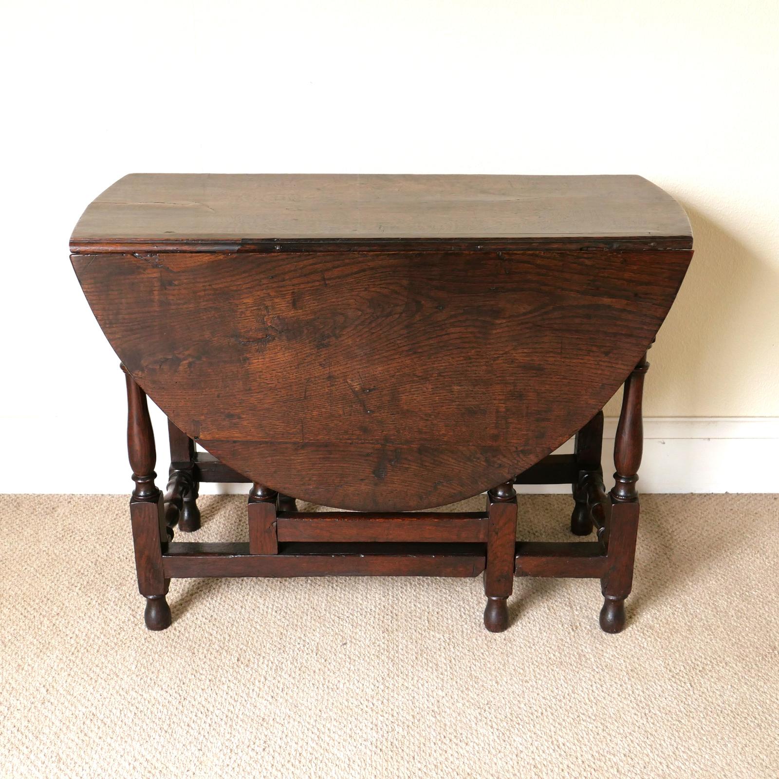 Georgian Gateleg Table c.1750 (1 of 5) Georgian Gateleg Table c.1750 (1 of 5)