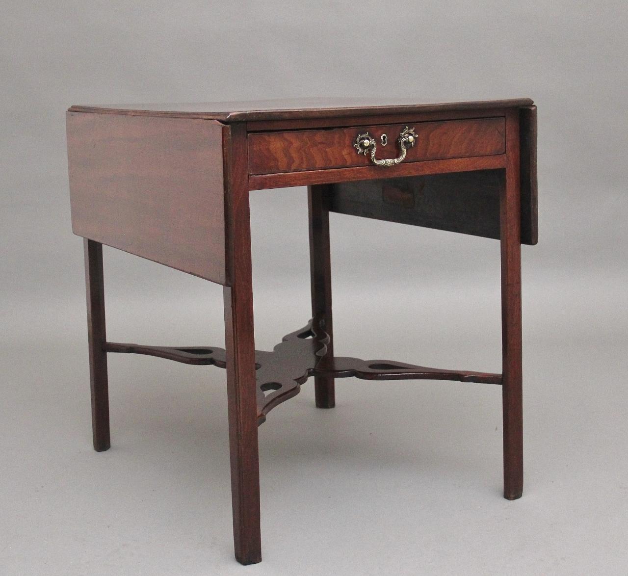 18th Century Mahogany Pembroke Table (1 of 10)