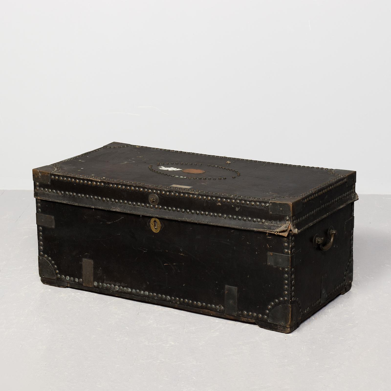 George III Leather Studded Camphorwood Kist (1 of 9) George III Leather Studded Camphorwood Kist (1 of 9)