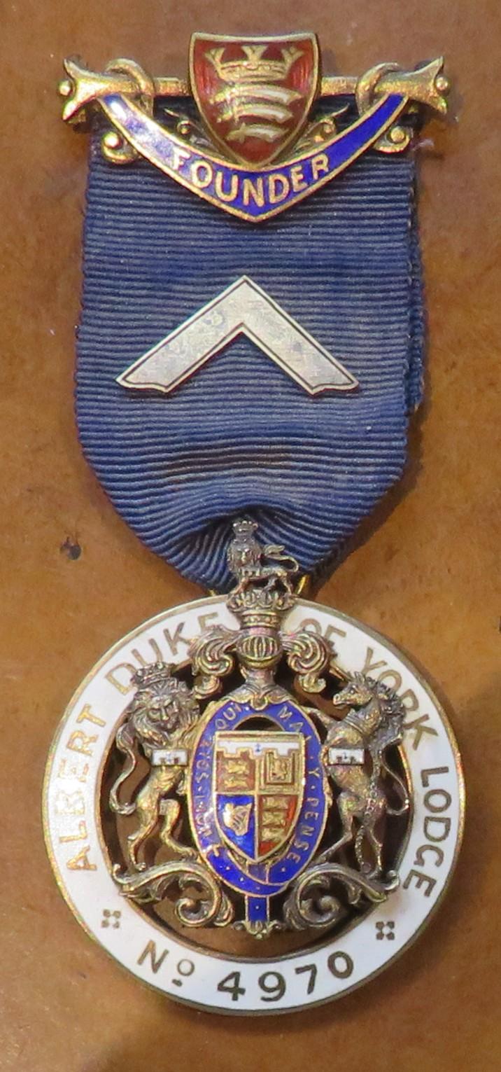 1927 Hallmarked Masonic Lodge Medal Albert Duke of York (1 of 2) 1927 Hallmarked Masonic Lodge Medal Albert Duke of York (1 of 2)