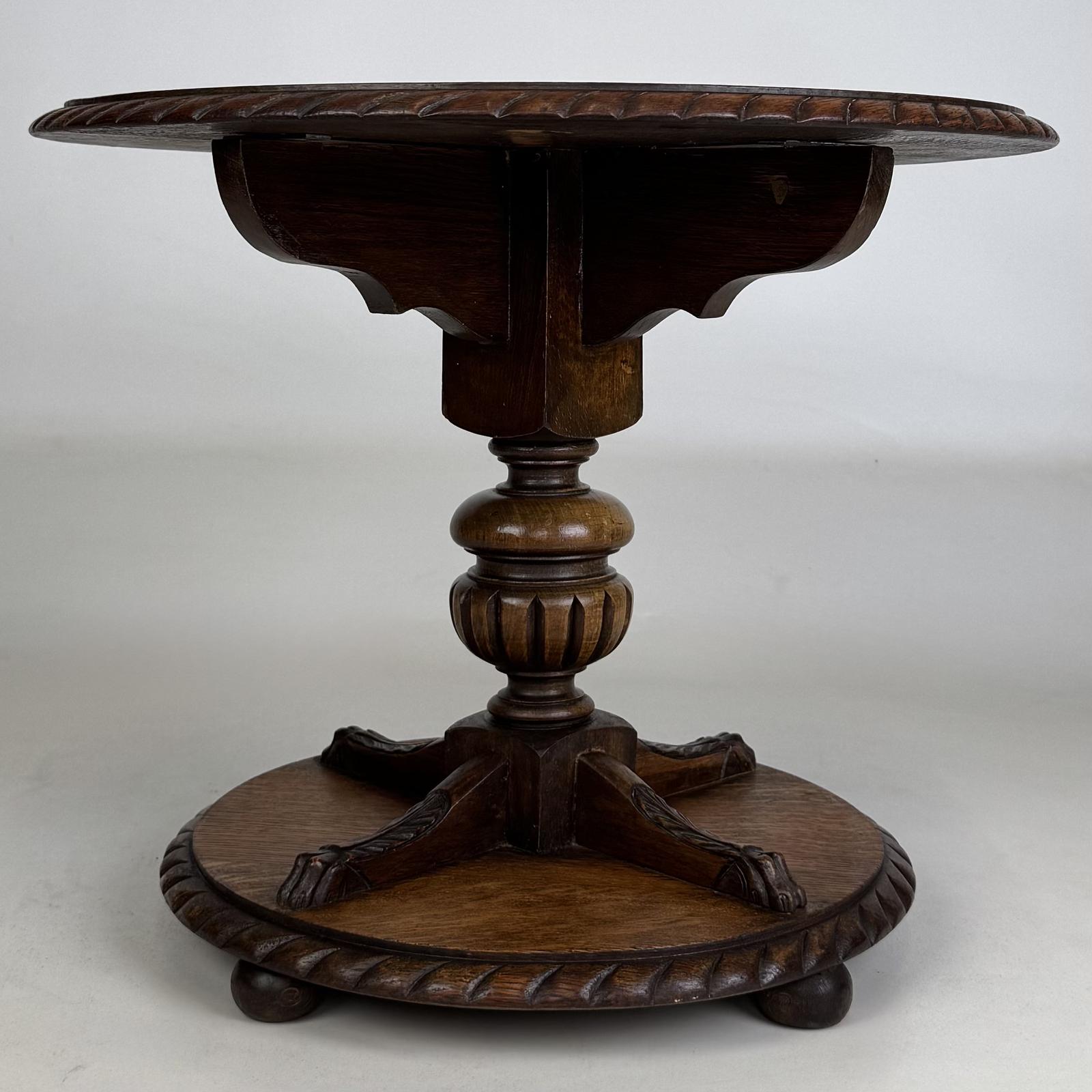 Antique 20th Century Round Coffee Table In Oak (1 of 5) Antique 20th Century Round Coffee Table In Oak (1 of 5)
