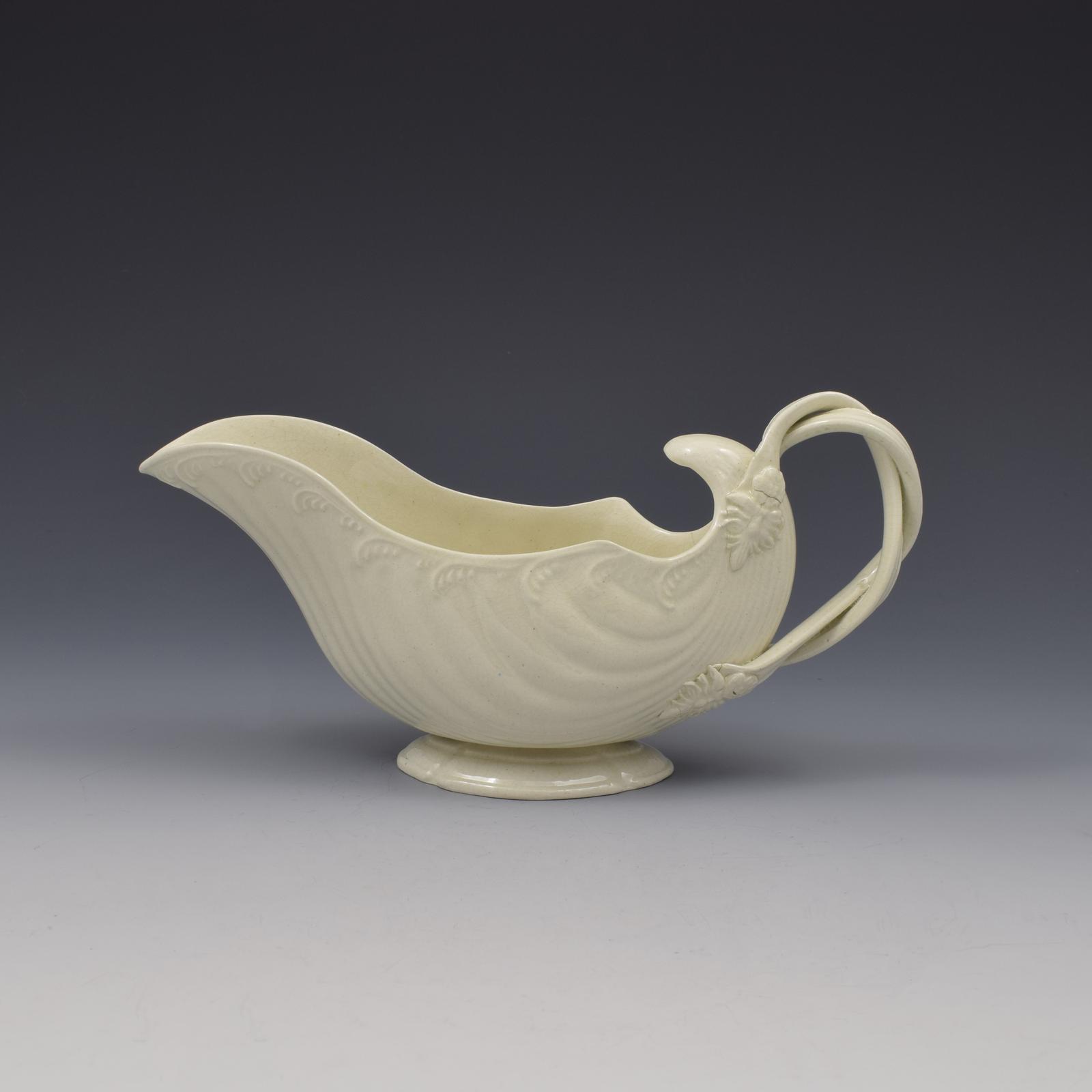 Fine Georgian Leeds Creamware Fluted Sauce Boat c.1780 (1 of 18)