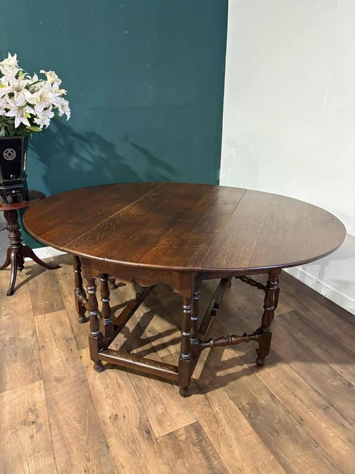Large Oak Dropleaf Dining Table On Turned Legs (1 of 20)
