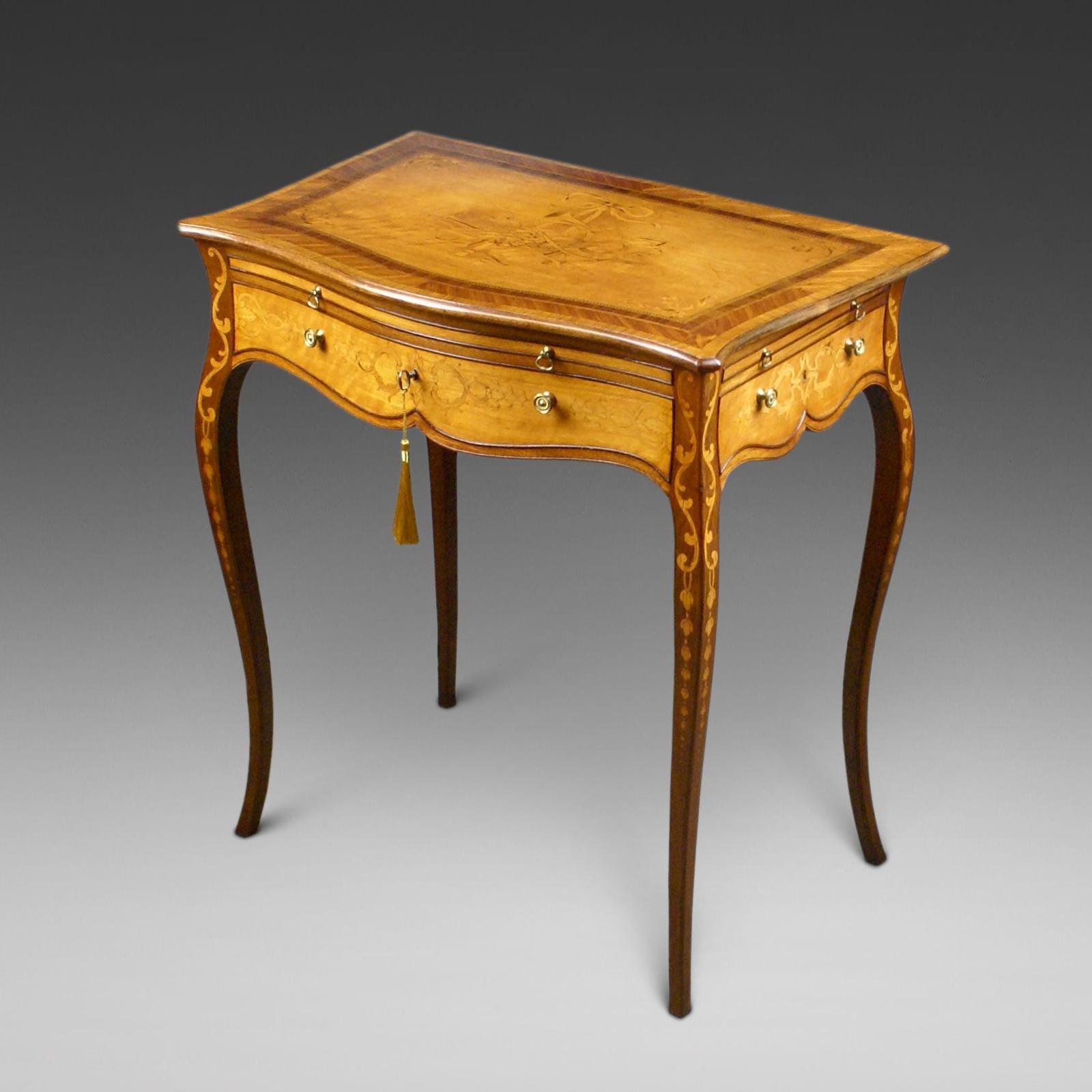 Fine Late 18th Century Marquetry Dressing Table (1 of 7) Fine Late 18th Century Marquetry Dressing Table (1 of 7)