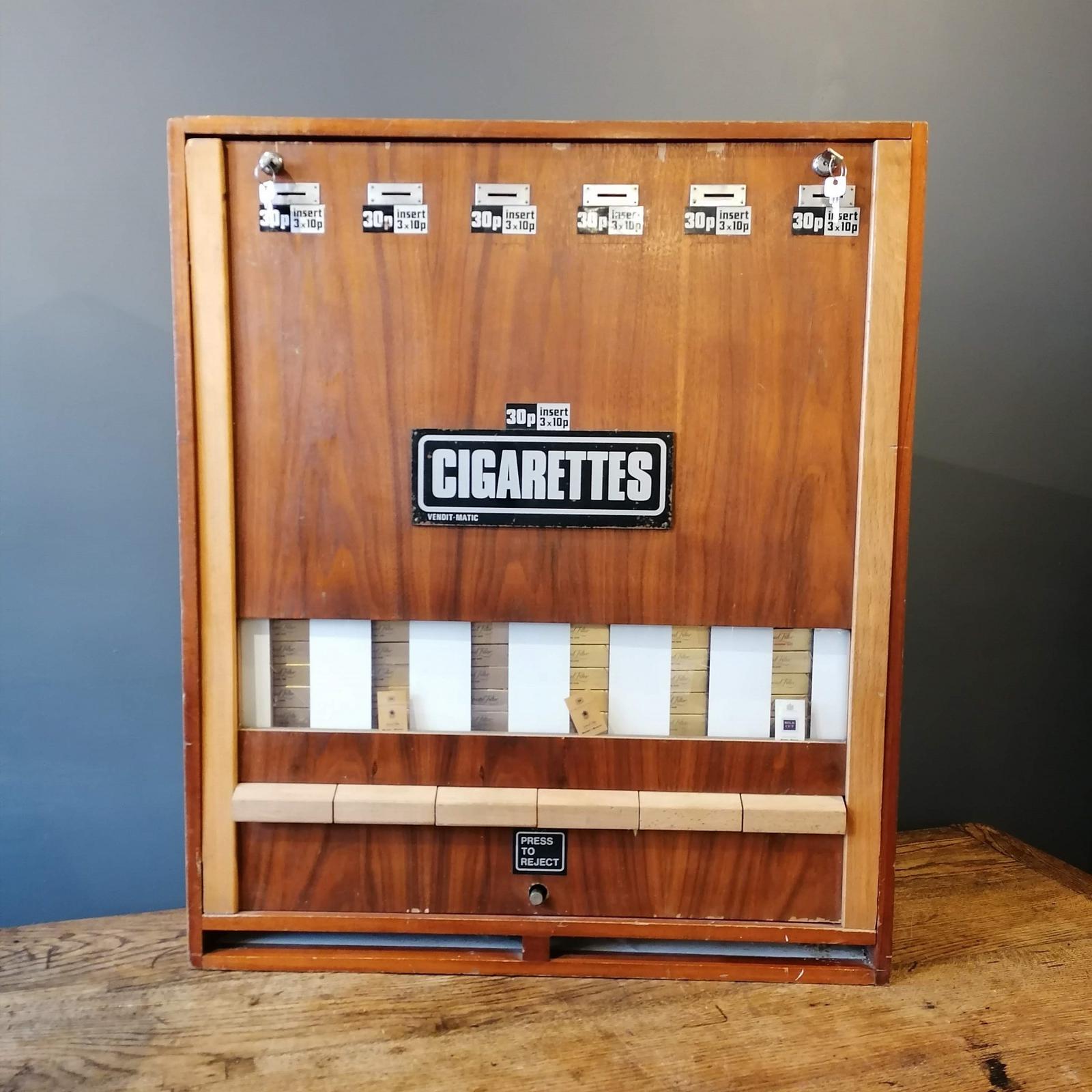 1970's Retro Cigarette Vending Machine Smoking memorabilia 605