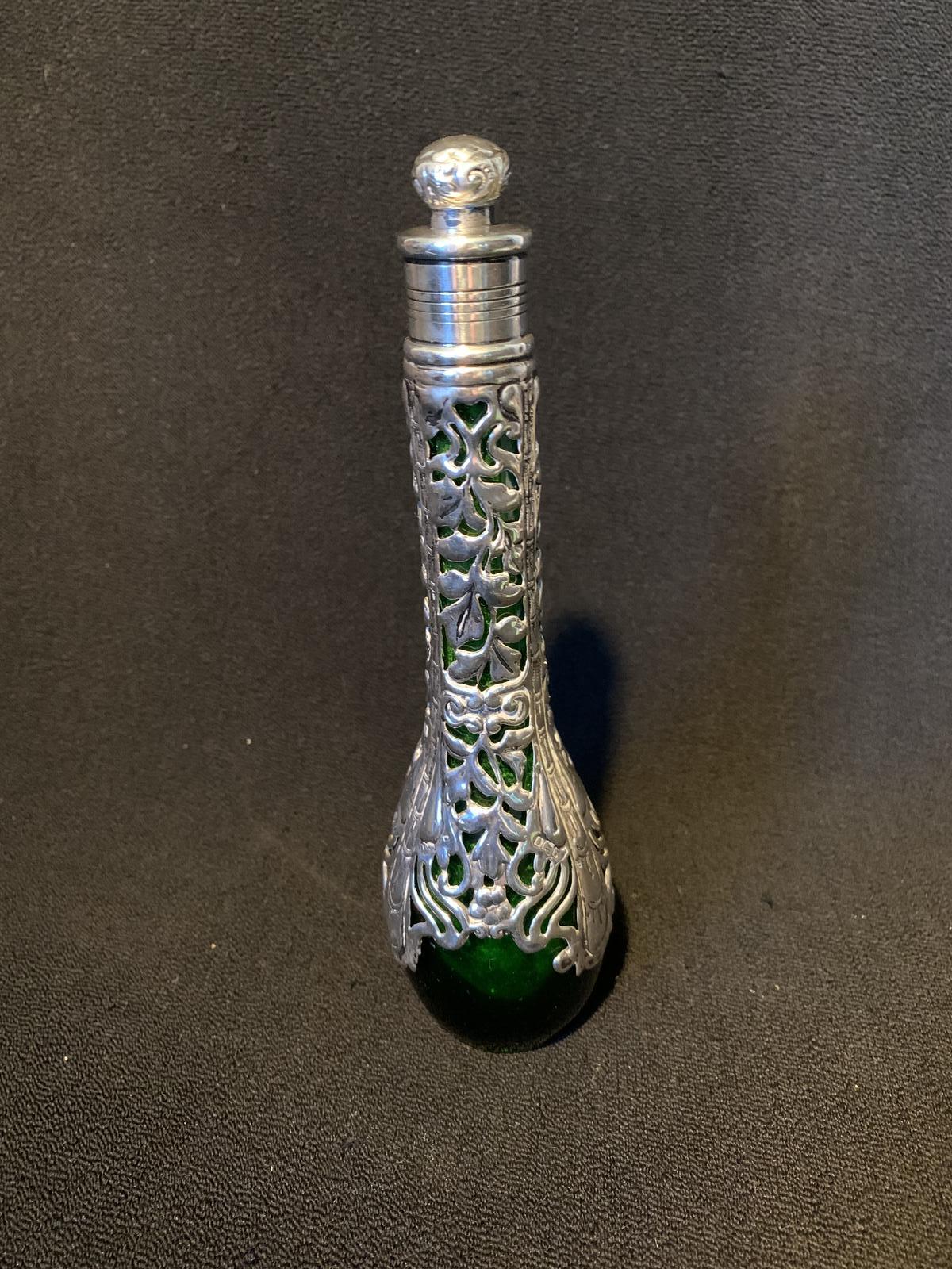 Victorian Hand Blown Scent Bottle with Silver Overlay Assayed Birmingham 1901 (1 of 7)