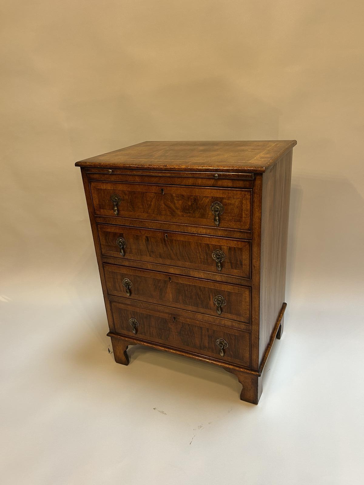 Georgian Revival Bachelors Chest of Drawers (1 of 10) Georgian Revival Bachelors Chest of Drawers (1 of 10)