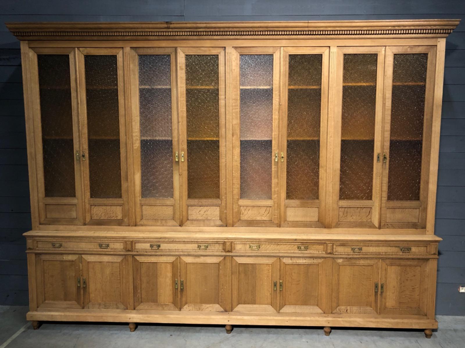 Item Main Image Item Main Image