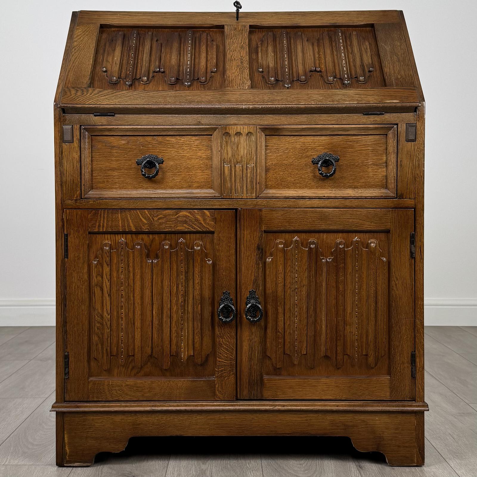 Antique 20th Century Small Linenfold Bureau in Oak (1 of 13) Antique 20th Century Small Linenfold Bureau in Oak (1 of 13)