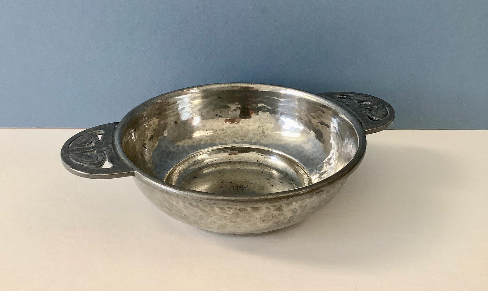 Antique Liberty Pewter Tudric Quaiche c.1910 (1 of 7)