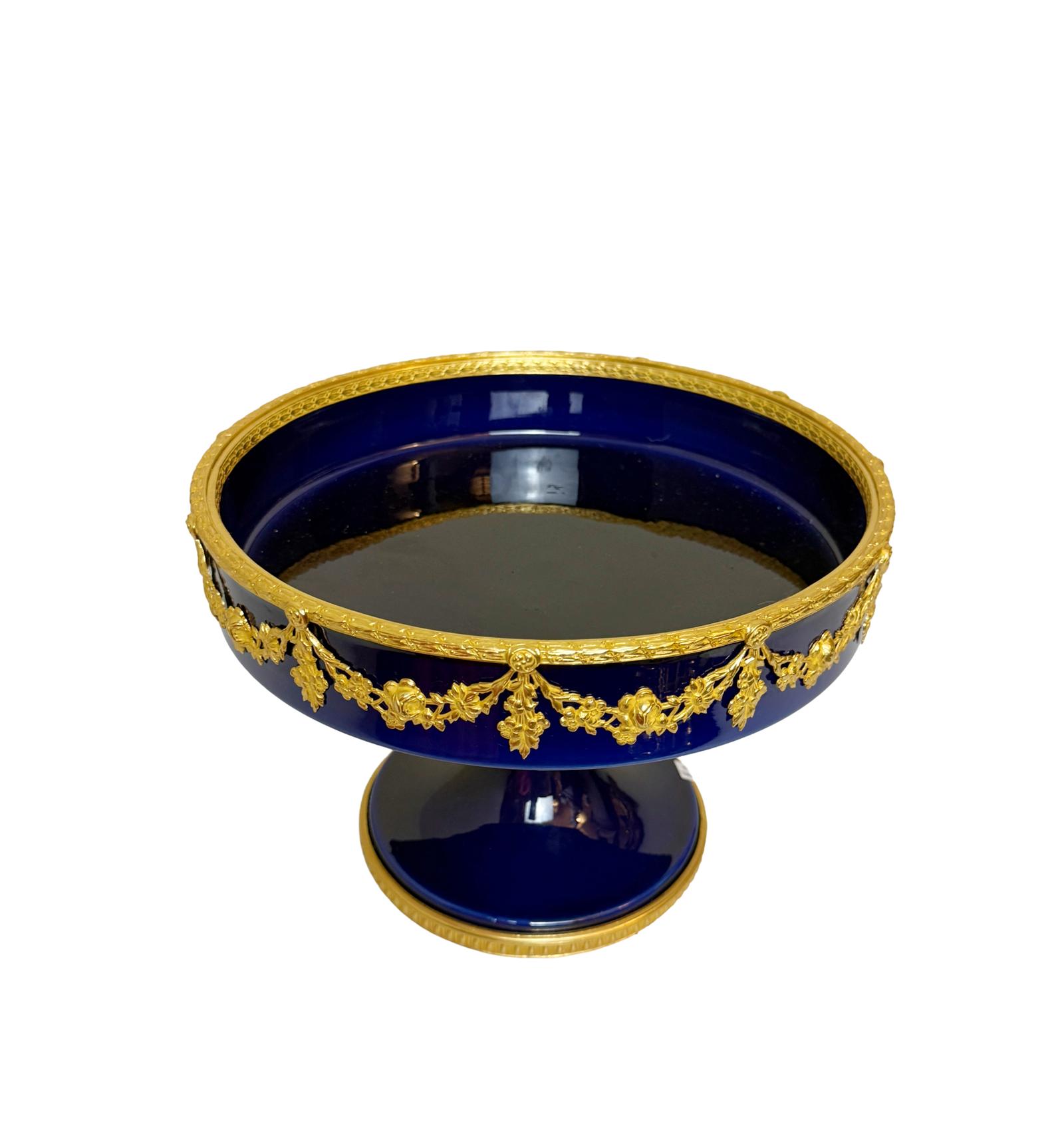 Antique Blue Porcelain & Gilt Bronze Centrepiece on Pedestal Base (1 of 7) Antique Blue Porcelain & Gilt Bronze Centrepiece on Pedestal Base (1 of 7)