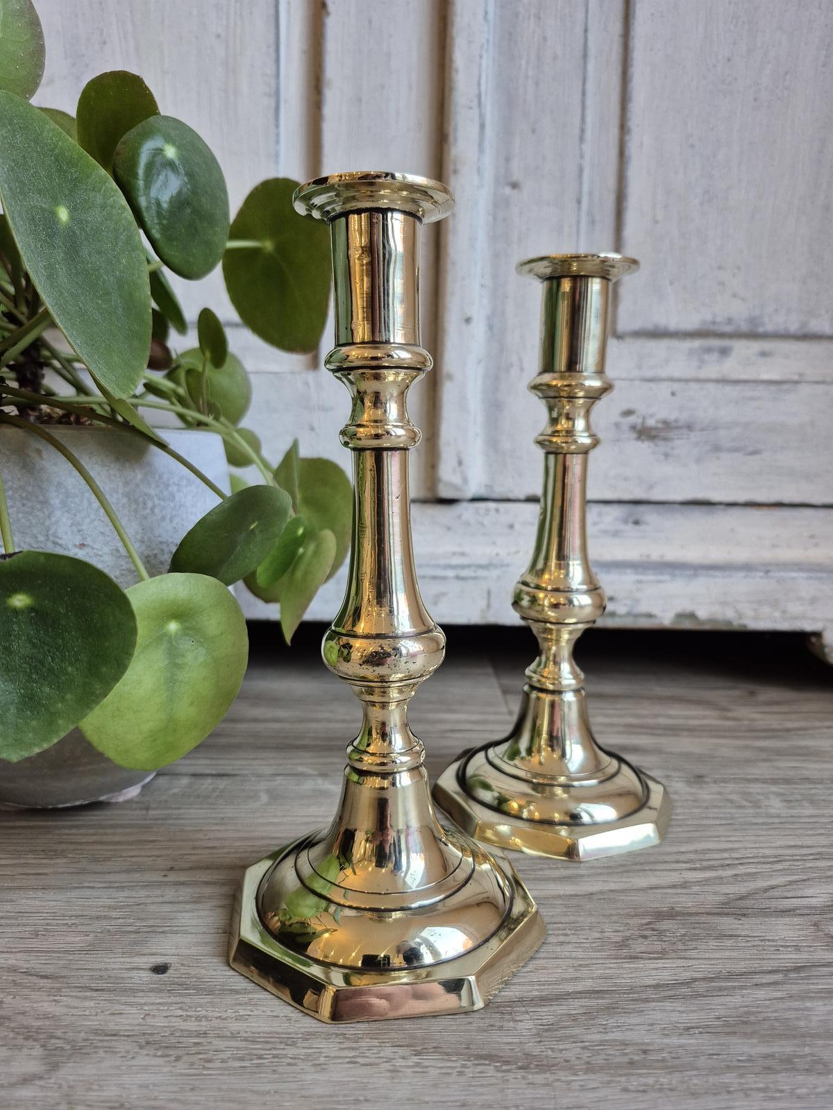 Georgian Brass Candlesticks, Antique Brass Candle Stand (1 of 22)