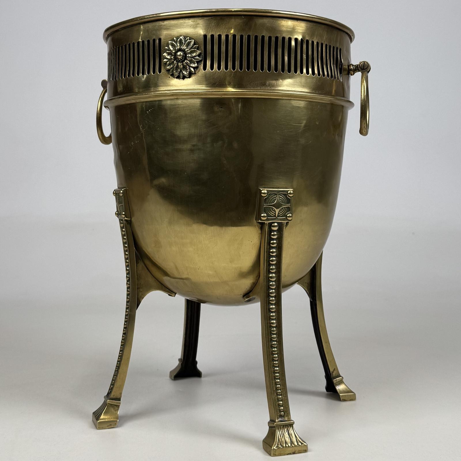 Antique 19th Century Decorative Brass Jardiniere / Planter (1 of 13)