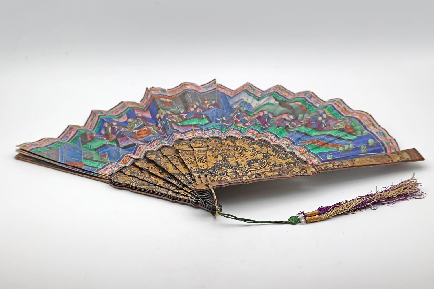 Antique Chinese One Thousand Faces Fan - 19th Century (1 of 9) Antique Chinese One Thousand Faces Fan - 19th Century (1 of 9)